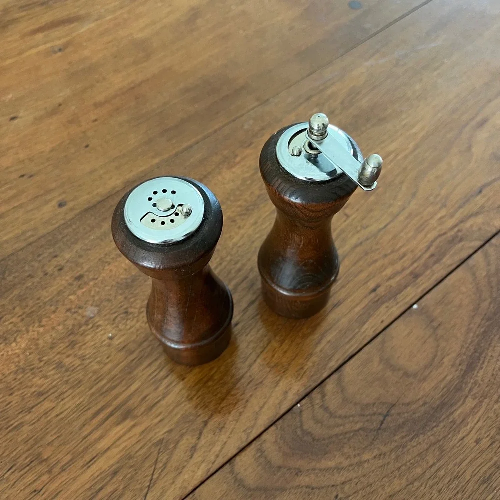 Vintage Wooden Pepper Grinder & Salt Shaker Set